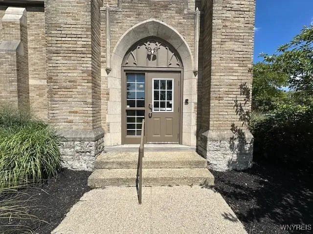 700 Parkside Avenue 12, Buffalo, New York 14216, Buffalo, New York 14216, 1 Bedroom Bedrooms, 4 Rooms Rooms,1 BathroomBathrooms,Residential Lease,For Rent,700 Parkside Avenue 12, Buffalo, New York 14216,0,B1631742