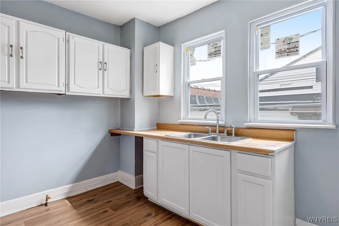 307 Berkshire Avenue, Buffalo, New York 14215, Buffalo, New York 14215, 4 Bedrooms Bedrooms, 6 Rooms Rooms,1 BathroomBathrooms,Residential,For Sale,307 Berkshire Avenue, Buffalo, New York 14215,0,B1635428