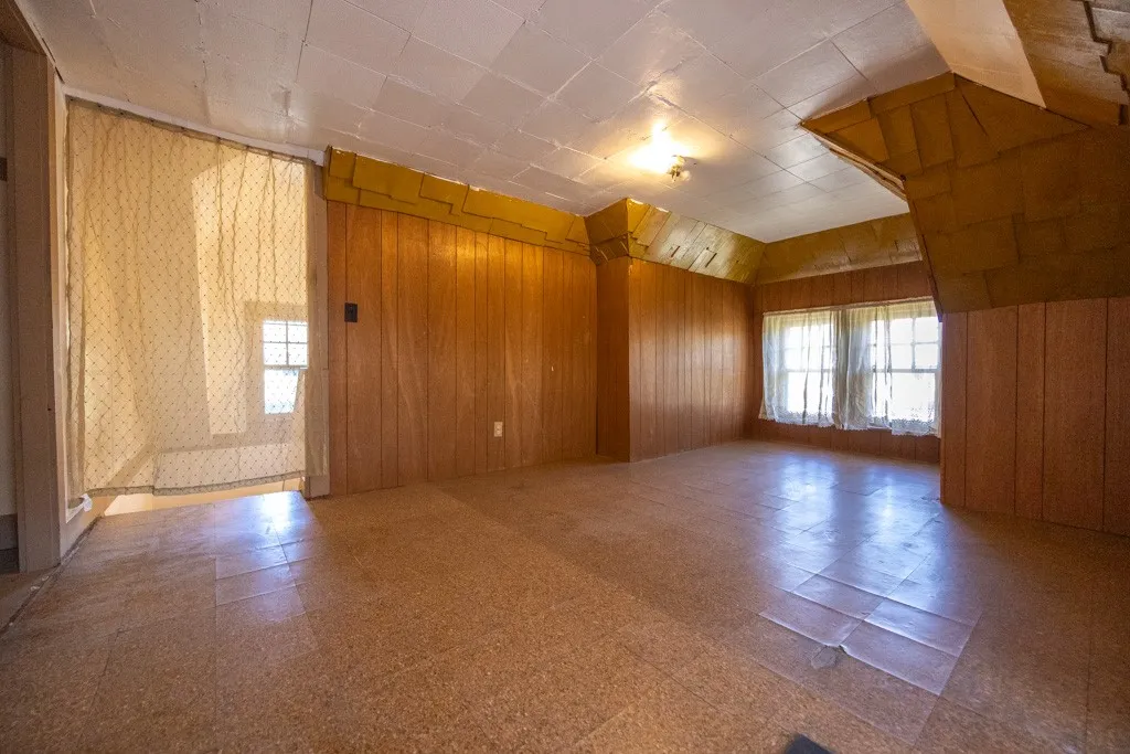 209 Alameda Street, Rochester, New York 14613, Rochester, New York 14613, 3 Bedrooms Bedrooms, 7 Rooms Rooms,1 BathroomBathrooms,Residential,Closed,209 Alameda Street, Rochester, New York 14613,0,R1635206