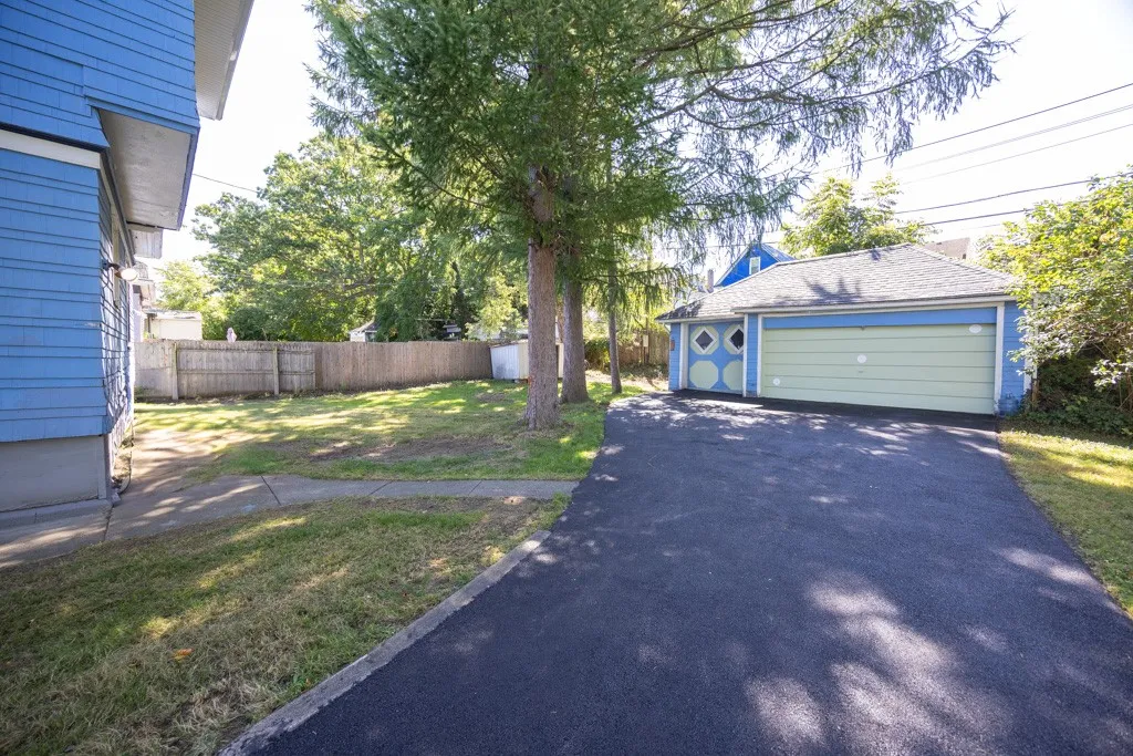 209 Alameda Street, Rochester, New York 14613, Rochester, New York 14613, 3 Bedrooms Bedrooms, 7 Rooms Rooms,1 BathroomBathrooms,Residential,Closed,209 Alameda Street, Rochester, New York 14613,0,R1635206