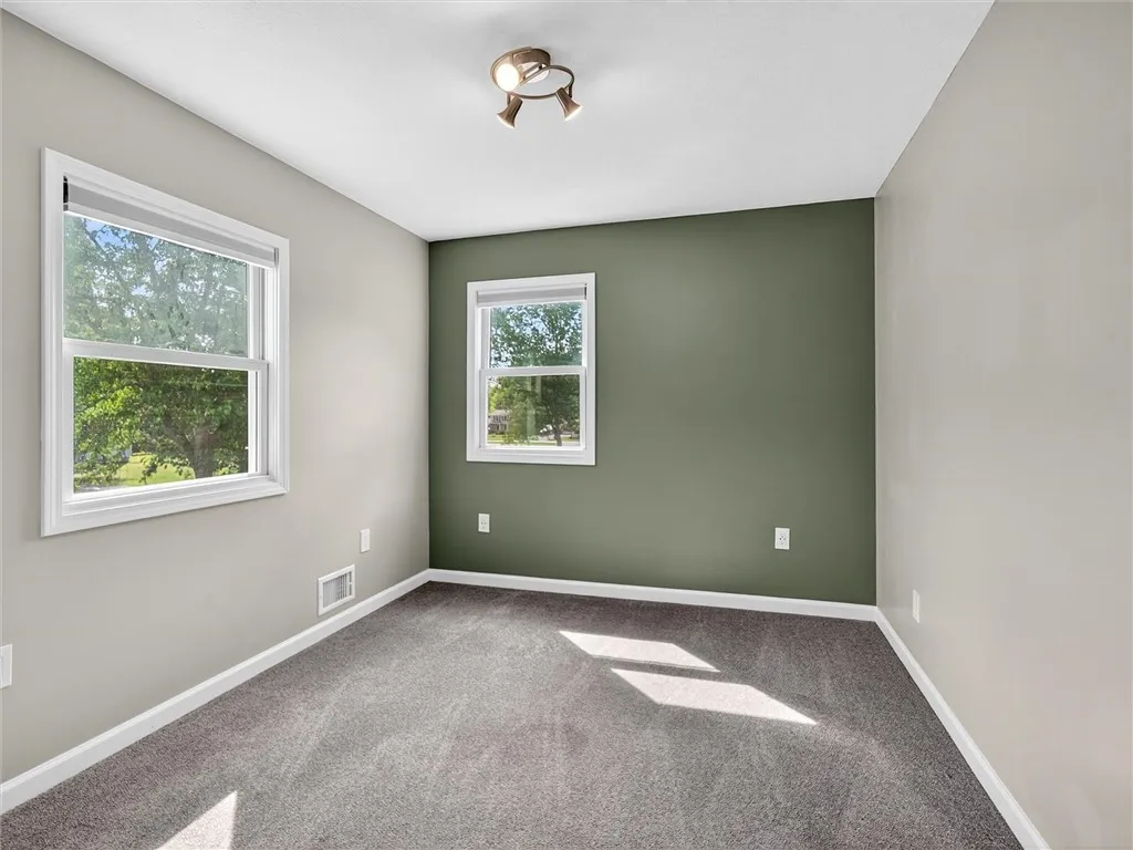 8 Weatherwood Lane, Chili, New York 14624, Chili, New York 14624, 3 Bedrooms Bedrooms, 6 Rooms Rooms,2 BathroomsBathrooms,Residential,Closed,8 Weatherwood Lane, Chili, New York 14624,0,R1627072