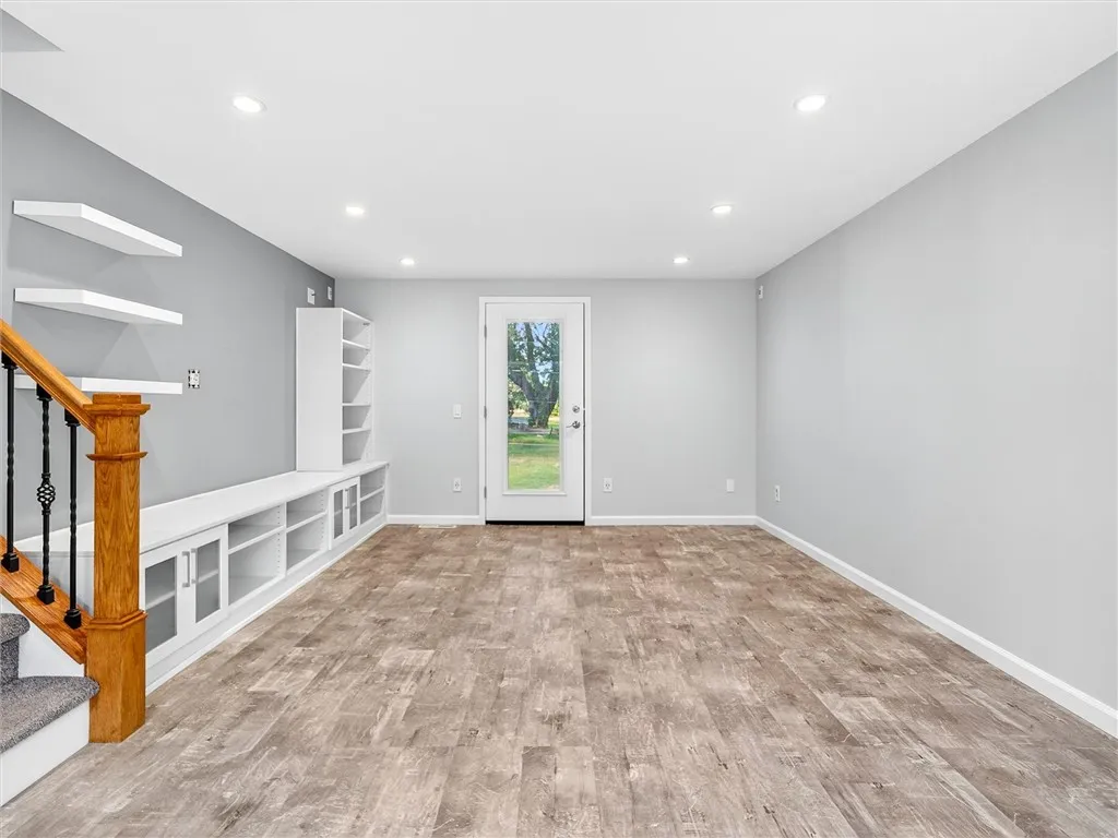 8 Weatherwood Lane, Chili, New York 14624, Chili, New York 14624, 3 Bedrooms Bedrooms, 6 Rooms Rooms,2 BathroomsBathrooms,Residential,Closed,8 Weatherwood Lane, Chili, New York 14624,0,R1627072