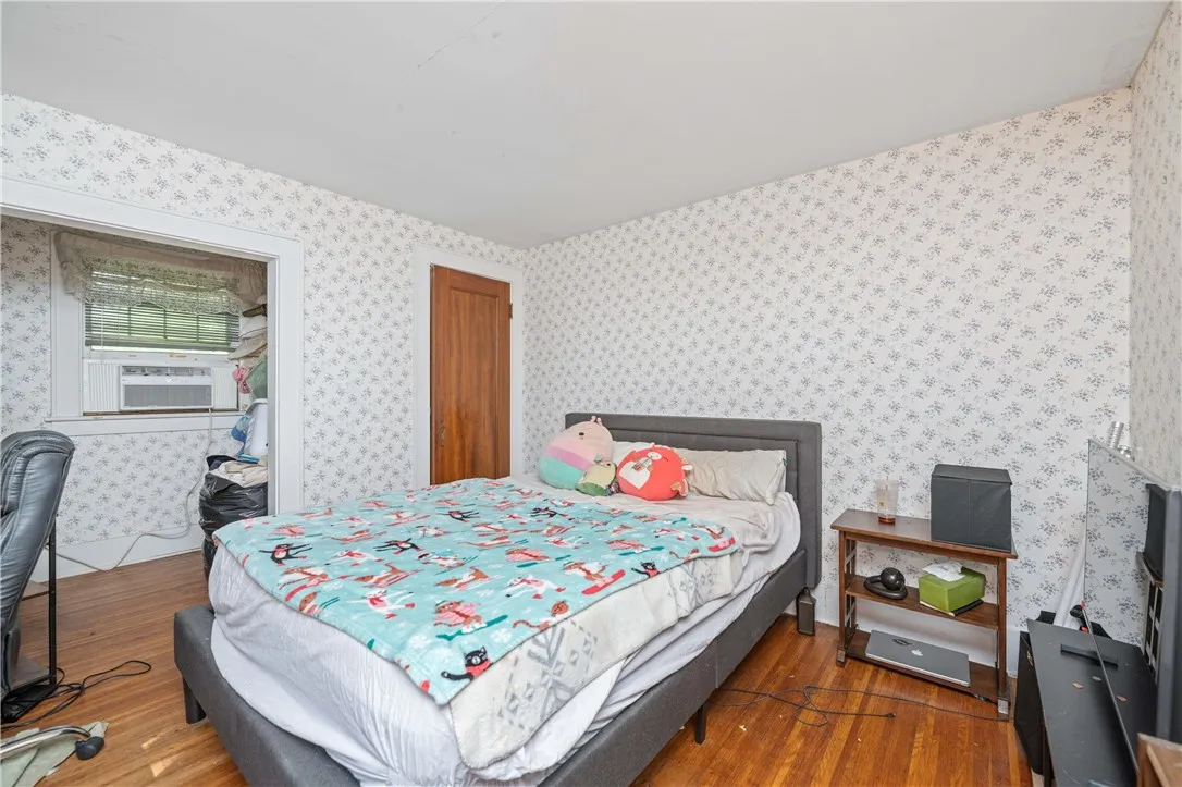 3902 Culver Road, Irondequoit, New York 14622, Irondequoit, New York 14622, 3 Bedrooms Bedrooms, 8 Rooms Rooms,2 BathroomsBathrooms,Residential,Closed,3902 Culver Road, Irondequoit, New York 14622,0,R1635095