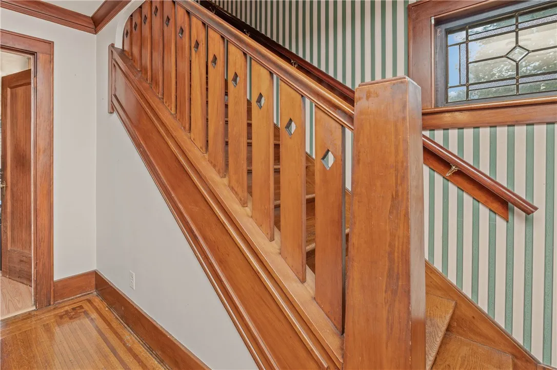 3902 Culver Road, Irondequoit, New York 14622, Irondequoit, New York 14622, 3 Bedrooms Bedrooms, 8 Rooms Rooms,2 BathroomsBathrooms,Residential,Closed,3902 Culver Road, Irondequoit, New York 14622,0,R1635095