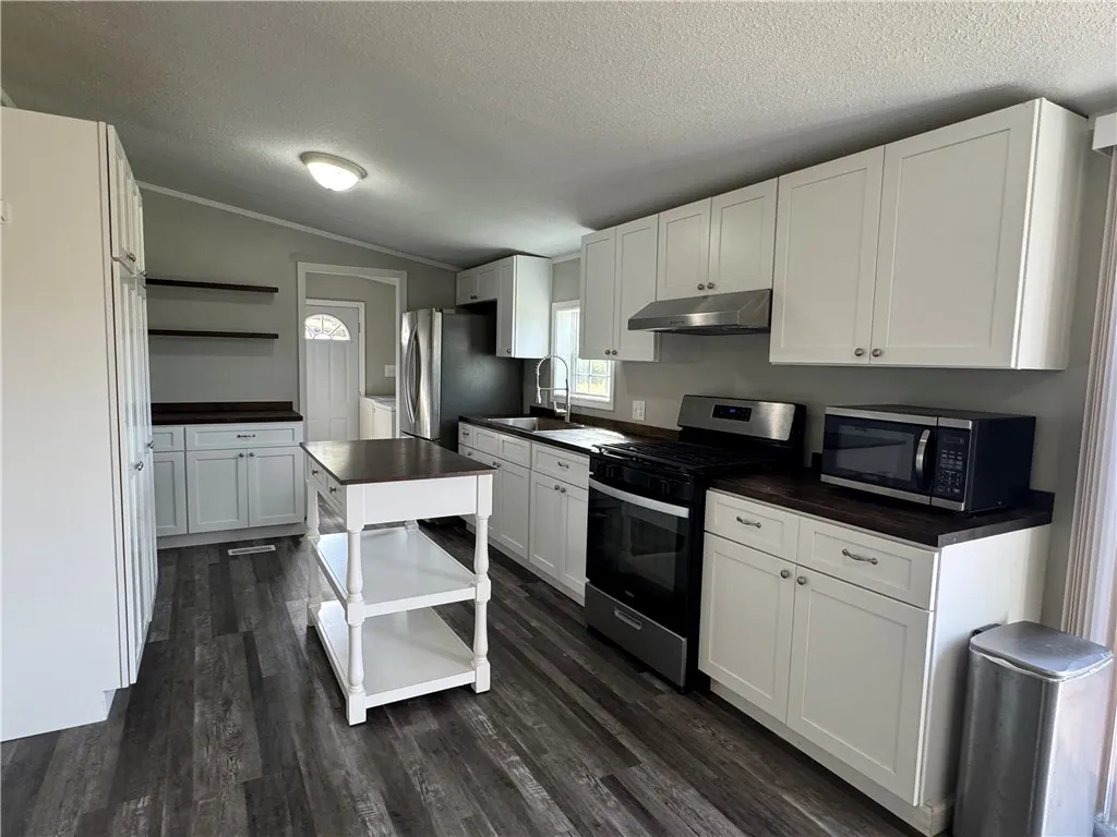 324 Ellis Road, Morris, New York 13796, Morris, New York 13796, 3 Bedrooms Bedrooms, 8 Rooms Rooms,2 BathroomsBathrooms,Residential,For Sale,324 Ellis Road, Morris, New York 13796,0,R1635333