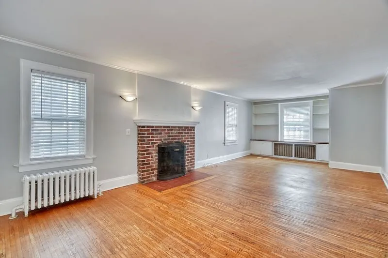 373 Alexander Street, Rochester, New York 14607, Rochester, New York 14607, 4 Bedrooms Bedrooms, 8 Rooms Rooms,3 BathroomsBathrooms,Residential,Closed,373 Alexander Street, Rochester, New York 14607,0,R1633562