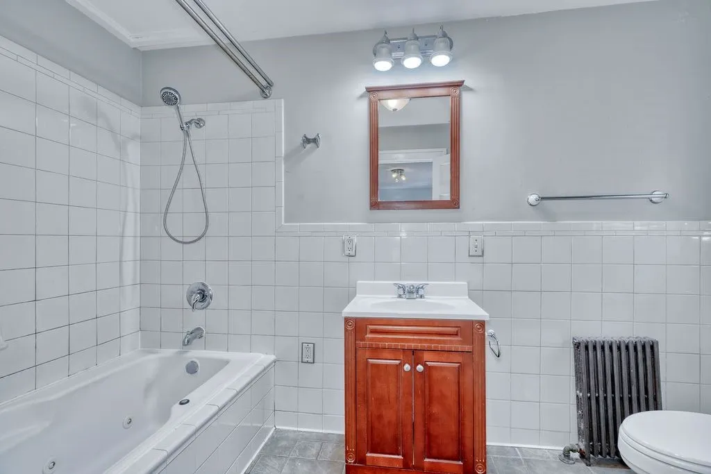 373 Alexander Street, Rochester, New York 14607, Rochester, New York 14607, 4 Bedrooms Bedrooms, 8 Rooms Rooms,3 BathroomsBathrooms,Residential,Closed,373 Alexander Street, Rochester, New York 14607,0,R1633562