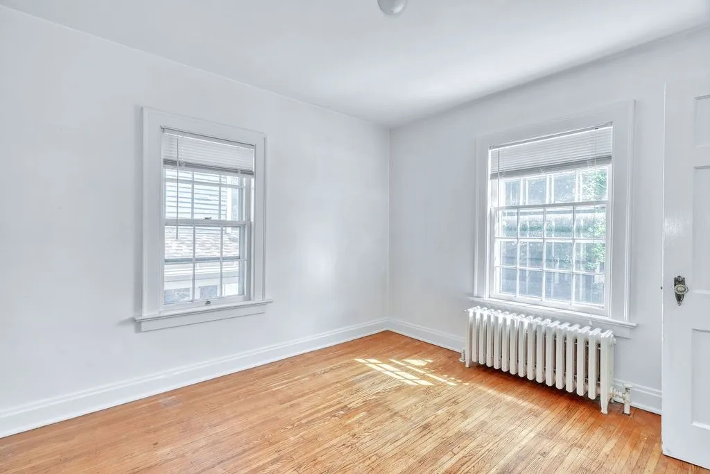 373 Alexander Street, Rochester, New York 14607, Rochester, New York 14607, 4 Bedrooms Bedrooms, 8 Rooms Rooms,3 BathroomsBathrooms,Residential,Closed,373 Alexander Street, Rochester, New York 14607,0,R1633562