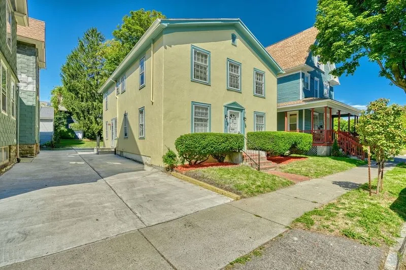 373 Alexander Street, Rochester, New York 14607, Rochester, New York 14607, 4 Bedrooms Bedrooms, 8 Rooms Rooms,3 BathroomsBathrooms,Residential,Closed,373 Alexander Street, Rochester, New York 14607,0,R1633562