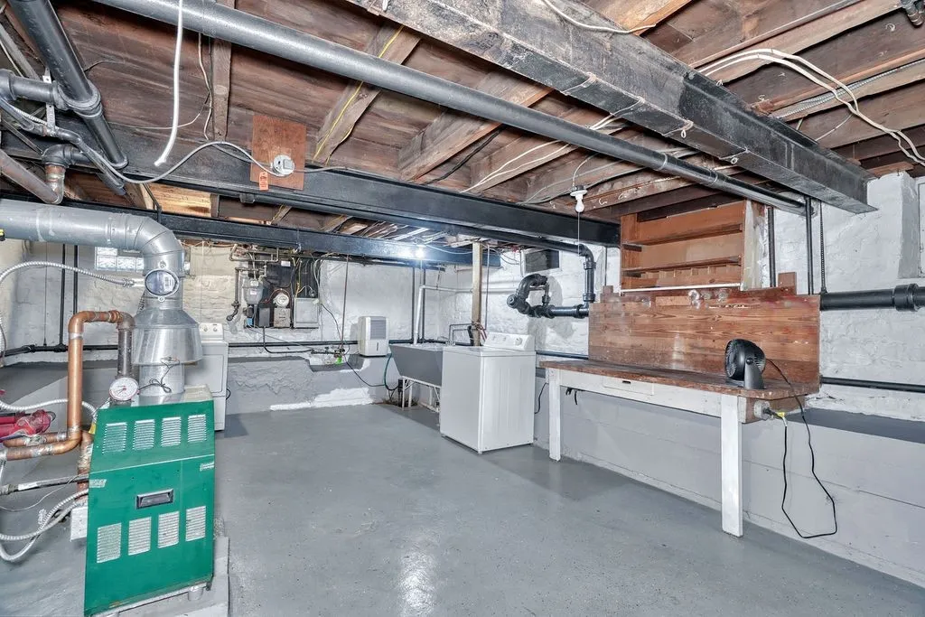 373 Alexander Street, Rochester, New York 14607, Rochester, New York 14607, 4 Bedrooms Bedrooms, 8 Rooms Rooms,3 BathroomsBathrooms,Residential,Closed,373 Alexander Street, Rochester, New York 14607,0,R1633562