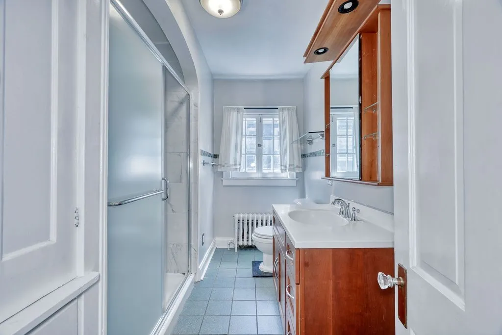 373 Alexander Street, Rochester, New York 14607, Rochester, New York 14607, 4 Bedrooms Bedrooms, 8 Rooms Rooms,3 BathroomsBathrooms,Residential,Closed,373 Alexander Street, Rochester, New York 14607,0,R1633562