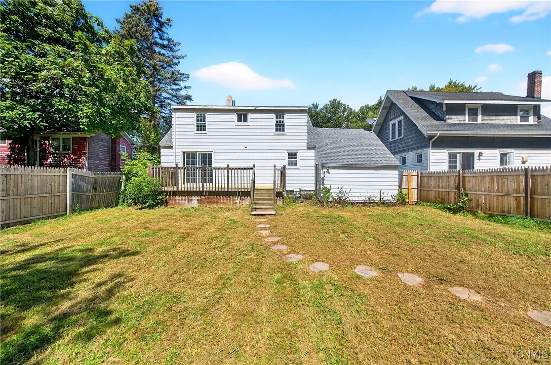 121 West Molloy Road, Salina, New York 13211, Salina, New York 13211, 3 Bedrooms Bedrooms, 11 Rooms Rooms,2 BathroomsBathrooms,Residential,Closed,121 West Molloy Road, Salina, New York 13211,0,S1635026