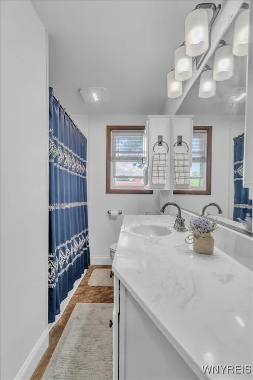 2nd Floor Full Bath