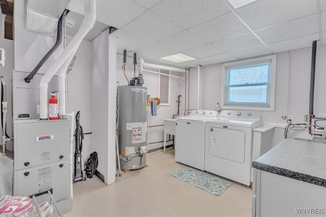 Laundry Room (1st floor)