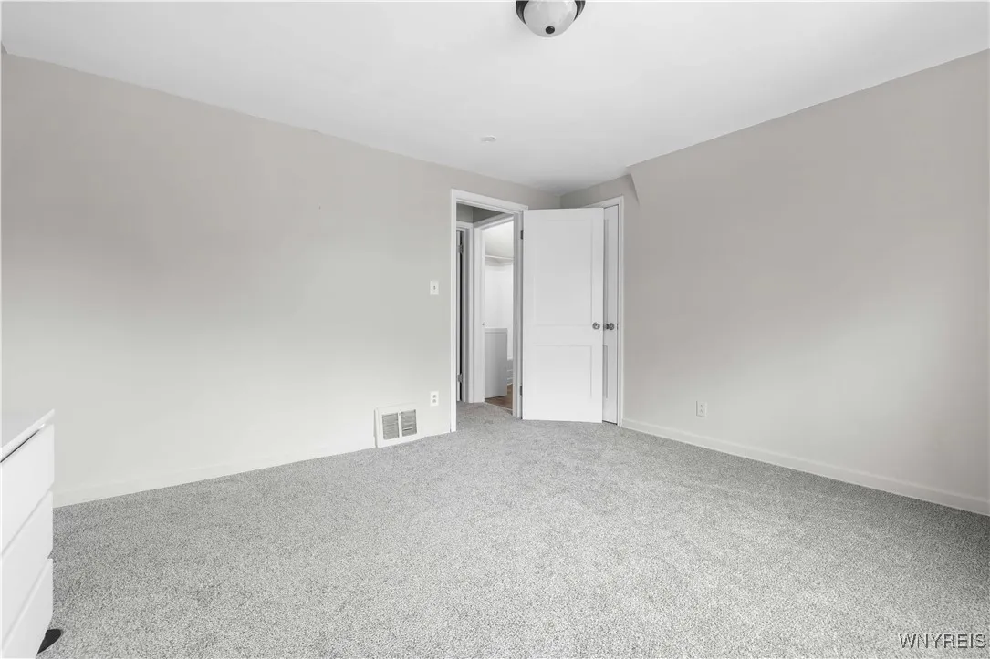 384 Mang Avenue, Tonawanda, New York 14217, Tonawanda, New York 14217, 3 Bedrooms Bedrooms, 6 Rooms Rooms,1 BathroomBathrooms,Residential,For Sale,384 Mang Avenue, Tonawanda, New York 14217,0,B1632975