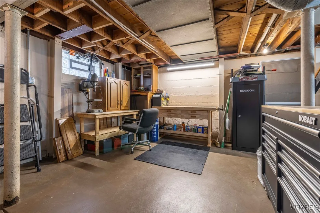 384 Mang Avenue, Tonawanda, New York 14217, Tonawanda, New York 14217, 3 Bedrooms Bedrooms, 6 Rooms Rooms,1 BathroomBathrooms,Residential,For Sale,384 Mang Avenue, Tonawanda, New York 14217,0,B1632975
