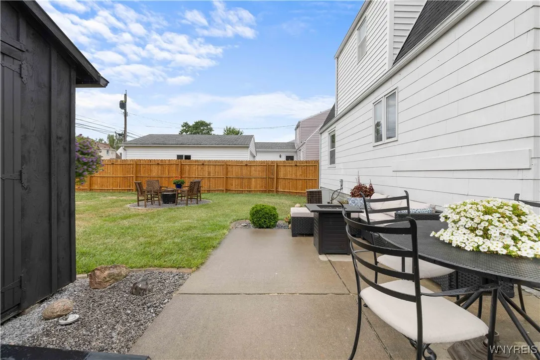 384 Mang Avenue, Tonawanda, New York 14217, Tonawanda, New York 14217, 3 Bedrooms Bedrooms, 6 Rooms Rooms,1 BathroomBathrooms,Residential,For Sale,384 Mang Avenue, Tonawanda, New York 14217,0,B1632975