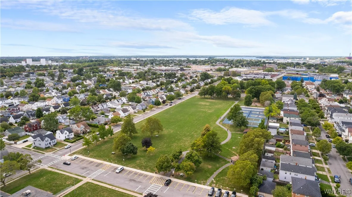 384 Mang Avenue, Tonawanda, New York 14217, Tonawanda, New York 14217, 3 Bedrooms Bedrooms, 6 Rooms Rooms,1 BathroomBathrooms,Residential,For Sale,384 Mang Avenue, Tonawanda, New York 14217,0,B1632975