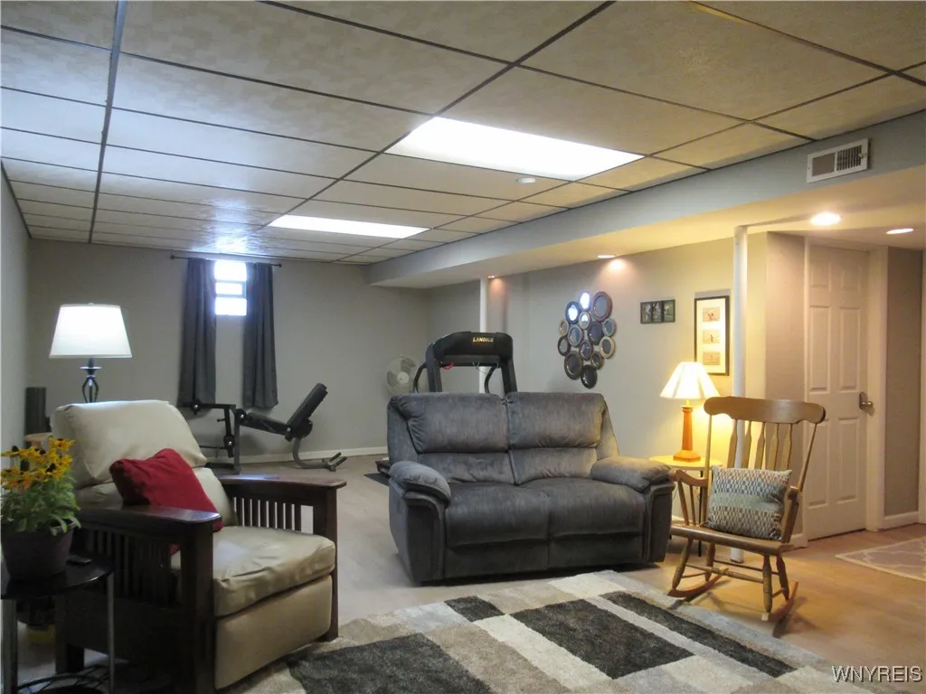Fabulous Space to Create ANYTHING you desire!