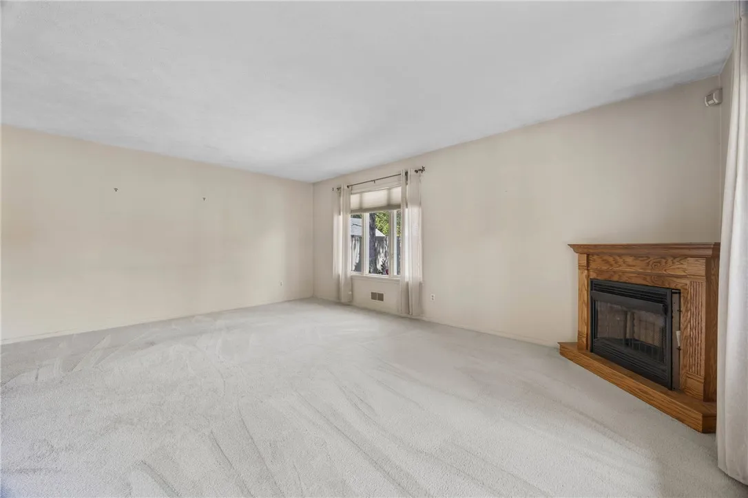 689 Maple Drive, Webster, New York 14580, Webster, New York 14580, 2 Bedrooms Bedrooms, 4 Rooms Rooms,1 BathroomBathrooms,Residential,Closed,689 Maple Drive, Webster, New York 14580,0,R1633245