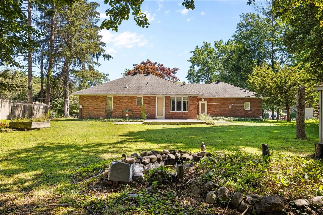 689 Maple Drive, Webster, New York 14580, Webster, New York 14580, 2 Bedrooms Bedrooms, 4 Rooms Rooms,1 BathroomBathrooms,Residential,Closed,689 Maple Drive, Webster, New York 14580,0,R1633245