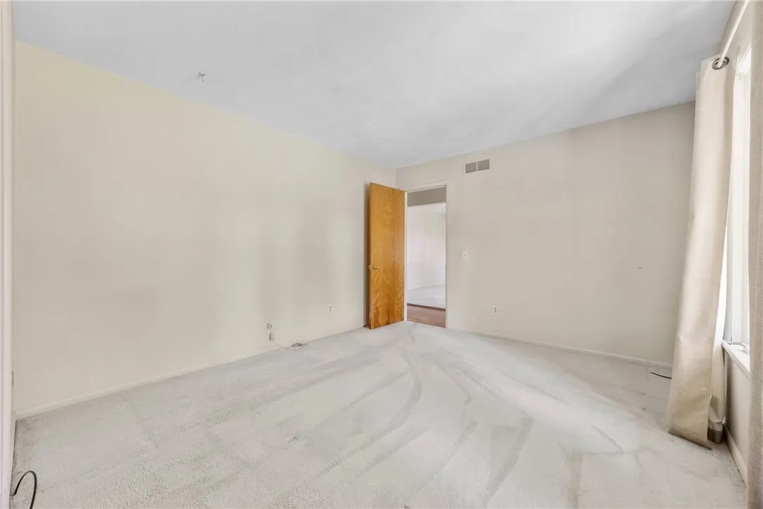689 Maple Drive, Webster, New York 14580, Webster, New York 14580, 2 Bedrooms Bedrooms, 4 Rooms Rooms,1 BathroomBathrooms,Residential,Closed,689 Maple Drive, Webster, New York 14580,0,R1633245