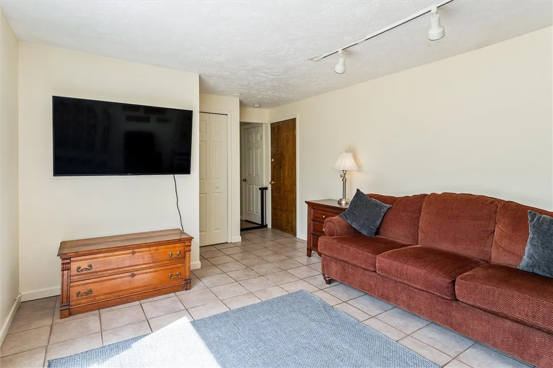 347 Huffer Rd, Parma, New York 14468, Parma, New York 14468, 4 Bedrooms Bedrooms, 7 Rooms Rooms,1 BathroomBathrooms,Residential,Closed,347 Huffer Rd, Parma, New York 14468,0,R1631163