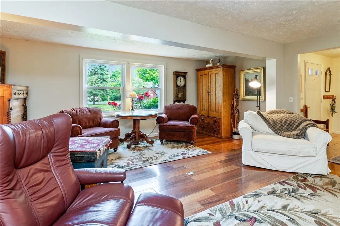 347 Huffer Rd, Parma, New York 14468, Parma, New York 14468, 4 Bedrooms Bedrooms, 7 Rooms Rooms,1 BathroomBathrooms,Residential,Closed,347 Huffer Rd, Parma, New York 14468,0,R1631163