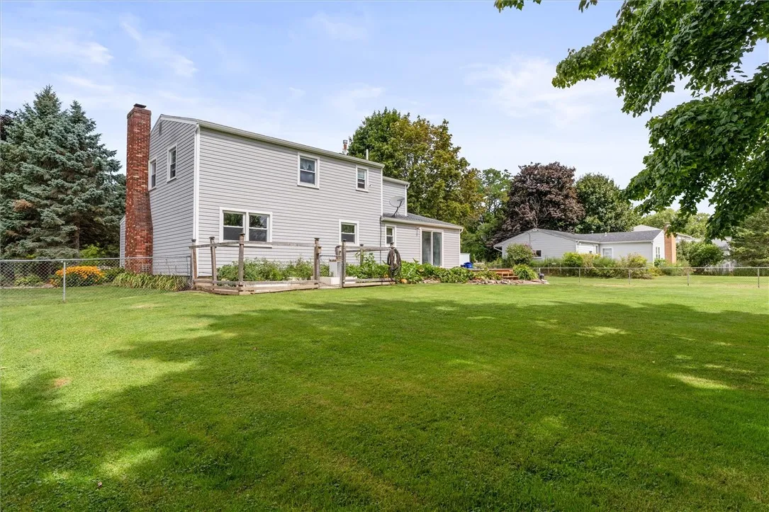 347 Huffer Rd, Parma, New York 14468, Parma, New York 14468, 4 Bedrooms Bedrooms, 7 Rooms Rooms,1 BathroomBathrooms,Residential,Closed,347 Huffer Rd, Parma, New York 14468,0,R1631163