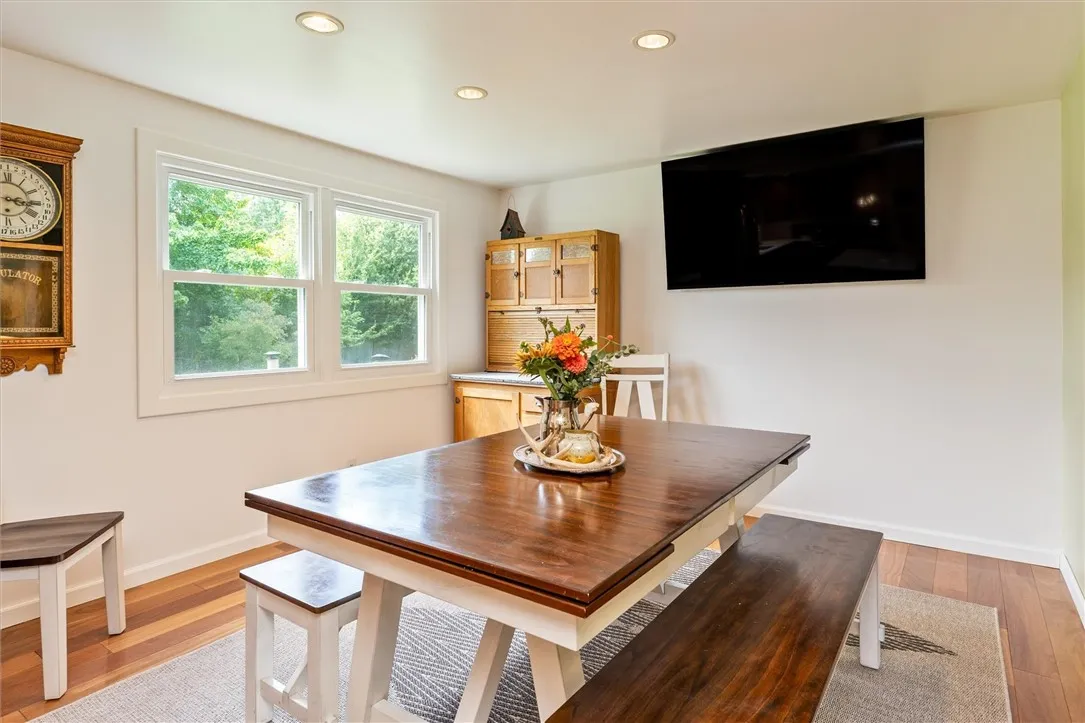 347 Huffer Rd, Parma, New York 14468, Parma, New York 14468, 4 Bedrooms Bedrooms, 7 Rooms Rooms,1 BathroomBathrooms,Residential,Closed,347 Huffer Rd, Parma, New York 14468,0,R1631163