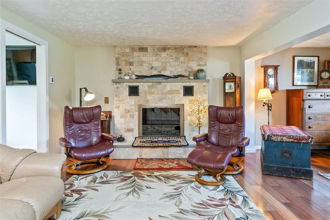 347 Huffer Rd, Parma, New York 14468, Parma, New York 14468, 4 Bedrooms Bedrooms, 7 Rooms Rooms,1 BathroomBathrooms,Residential,Closed,347 Huffer Rd, Parma, New York 14468,0,R1631163