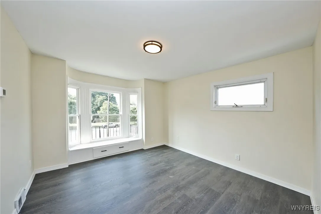 1349 Mckinley Parkway, Lackawanna, New York 14218, Lackawanna, New York 14218, 4 Bedrooms Bedrooms, 8 Rooms Rooms,2 BathroomsBathrooms,Residential,For Sale,1349 Mckinley Parkway, Lackawanna, New York 14218,0,B1635283