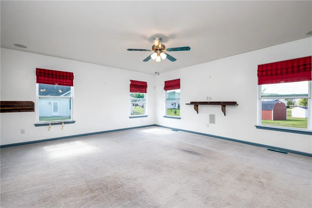 SPECTACULAR GREAT ROOM!  OPEN LIVING AT ITS BEST!