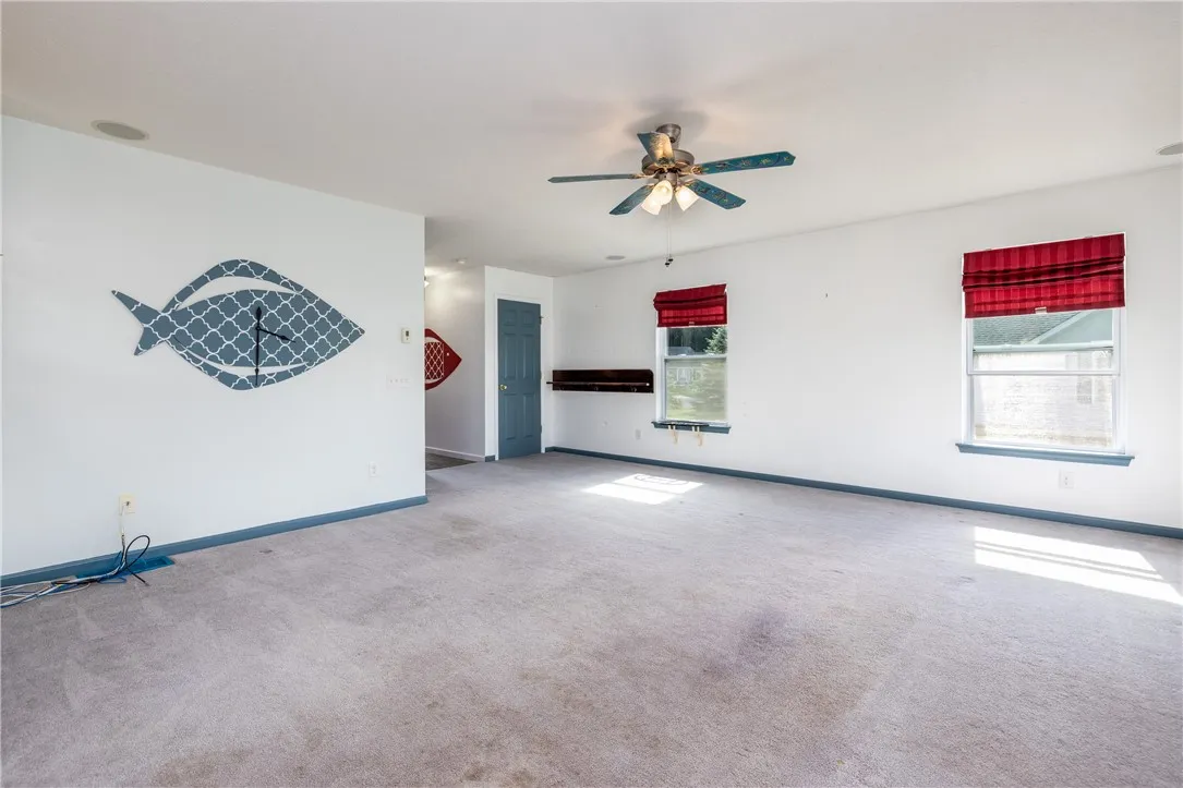 SPECTACULAR GREAT ROOM!  OPEN LIVING AT ITS BEST!