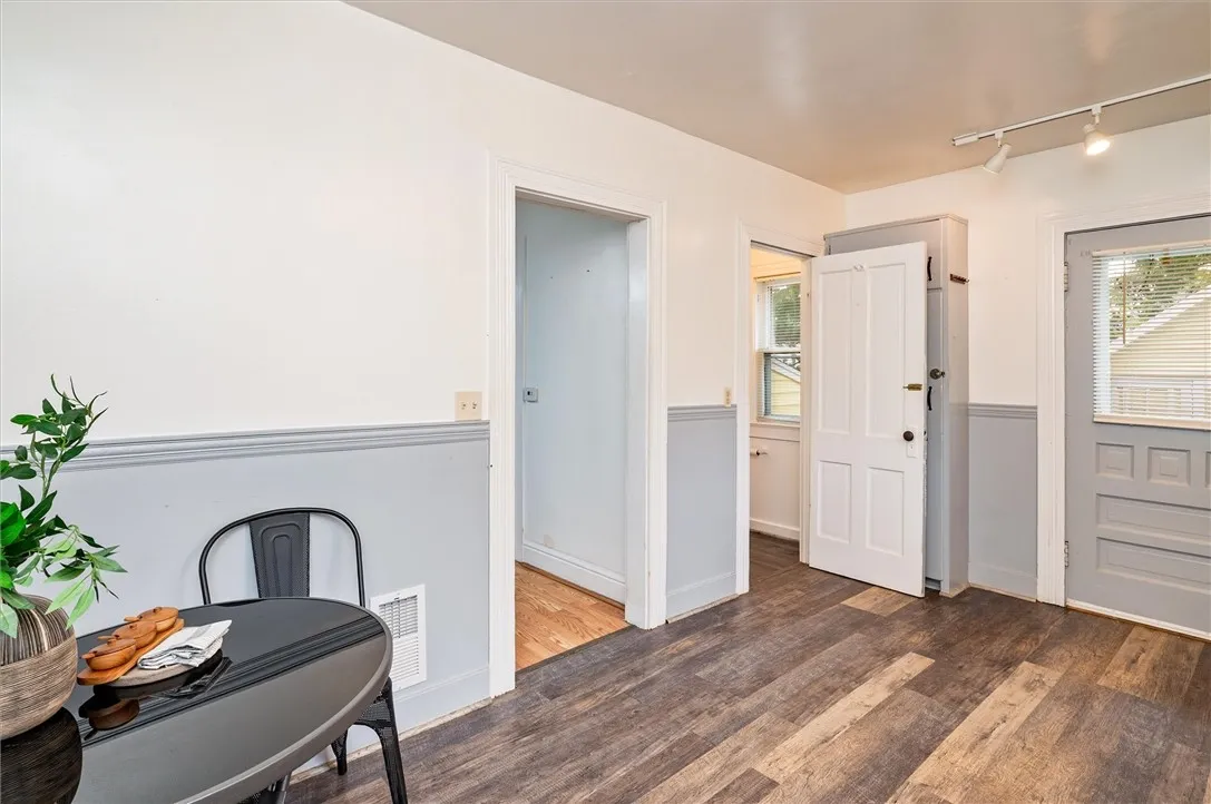 1921 Dewey Avenue, Rochester, New York 14615, Rochester, New York 14615, 2 Bedrooms Bedrooms, 5 Rooms Rooms,2 BathroomsBathrooms,Residential,Closed,1921 Dewey Avenue, Rochester, New York 14615,0,R1635176