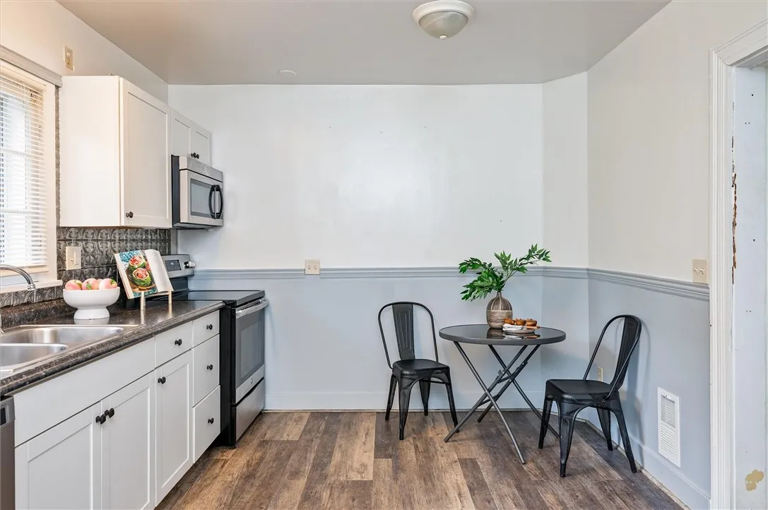 1921 Dewey Avenue, Rochester, New York 14615, Rochester, New York 14615, 2 Bedrooms Bedrooms, 5 Rooms Rooms,2 BathroomsBathrooms,Residential,Closed,1921 Dewey Avenue, Rochester, New York 14615,0,R1635176