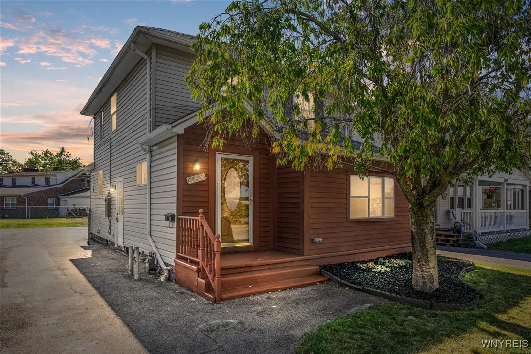 2944 Eggert Road, Tonawanda, New York 14150, Tonawanda, New York 14150, 3 Bedrooms Bedrooms, 7 Rooms Rooms,2 BathroomsBathrooms,Residential,Closed,2944 Eggert Road, Tonawanda, New York 14150,0,B1635312