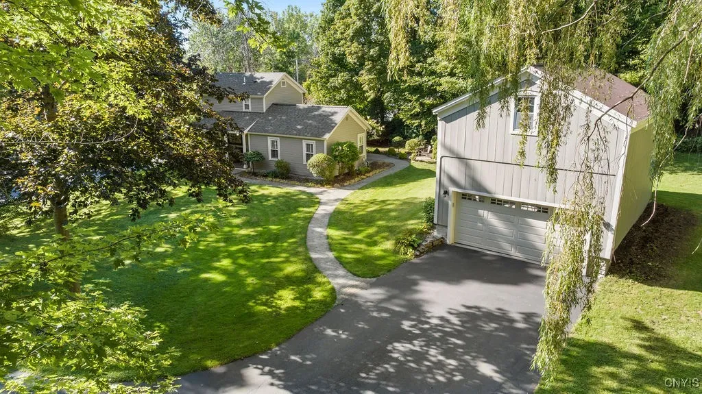 120 Fennell Street, Skaneateles, New York 13152, Skaneateles, New York 13152, 3 Bedrooms Bedrooms, 7 Rooms Rooms,2 BathroomsBathrooms,Residential,Closed,120 Fennell Street, Skaneateles, New York 13152,0,S1634029