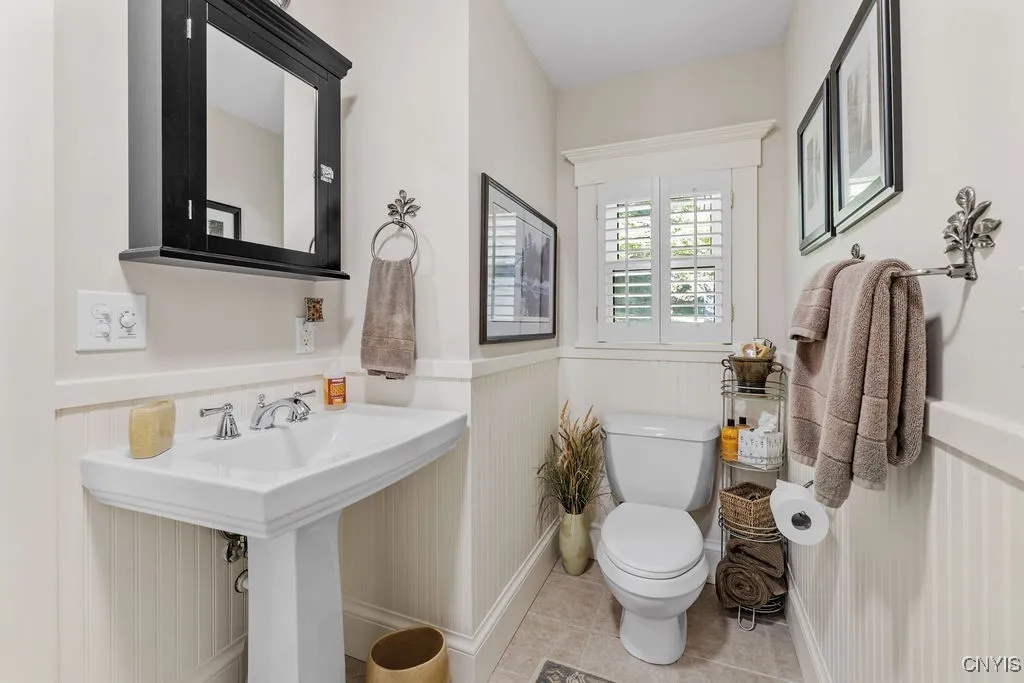 120 Fennell Street, Skaneateles, New York 13152, Skaneateles, New York 13152, 3 Bedrooms Bedrooms, 7 Rooms Rooms,2 BathroomsBathrooms,Residential,Closed,120 Fennell Street, Skaneateles, New York 13152,0,S1634029