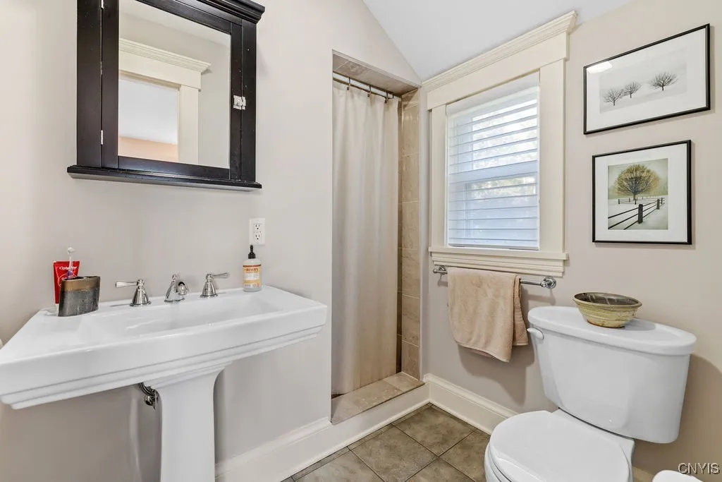 120 Fennell Street, Skaneateles, New York 13152, Skaneateles, New York 13152, 3 Bedrooms Bedrooms, 7 Rooms Rooms,2 BathroomsBathrooms,Residential,Closed,120 Fennell Street, Skaneateles, New York 13152,0,S1634029