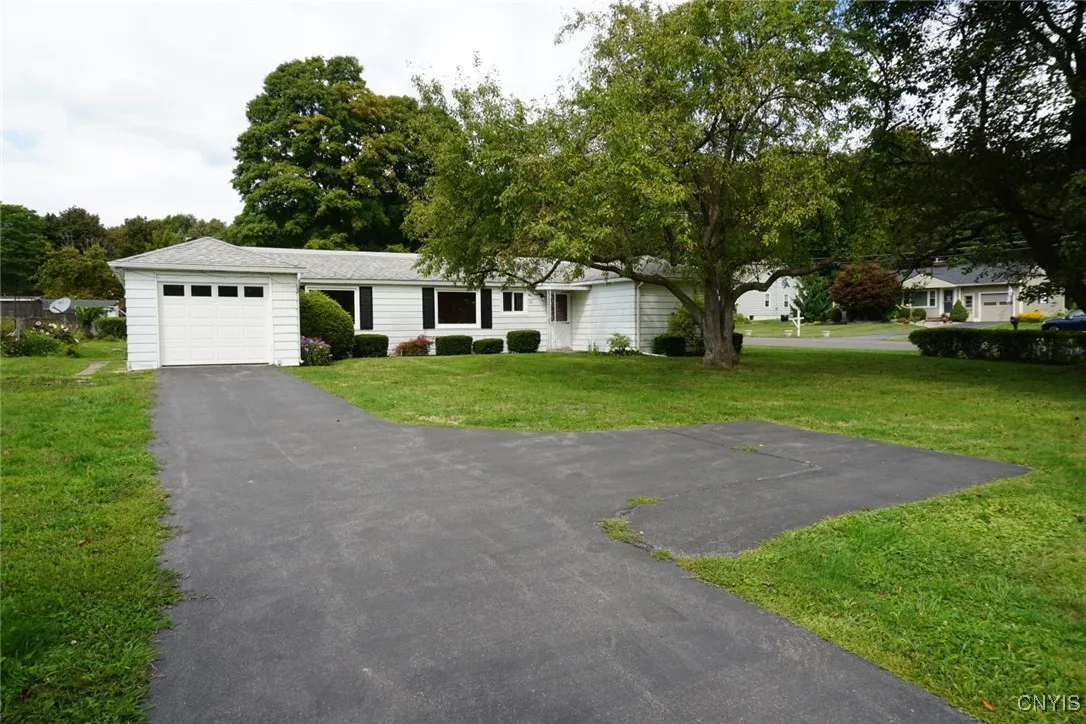 5002 West Genesee Street, Camillus, New York 13031, Camillus, New York 13031, ,Commercial Sale,For Sale,5002 West Genesee Street, Camillus, New York 13031,0,S1635502