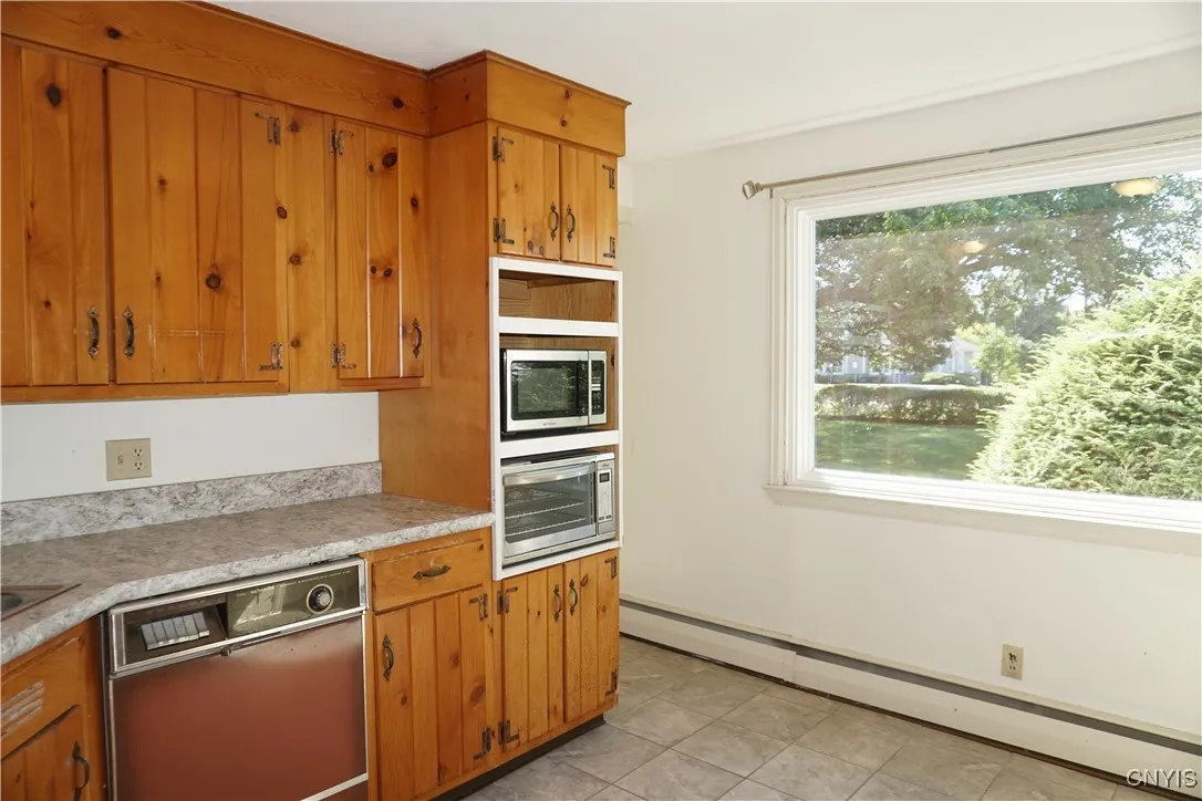 5002 West Genesee Street, Camillus, New York 13031, Camillus, New York 13031, ,Commercial Sale,For Sale,5002 West Genesee Street, Camillus, New York 13031,0,S1635502