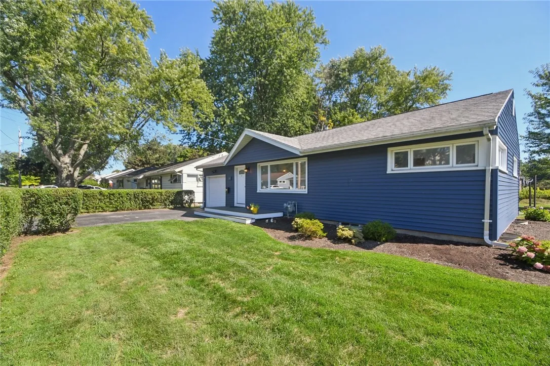 84 Forest Avenue, Irondequoit, New York 14622, Irondequoit, New York 14622, 2 Bedrooms Bedrooms, 6 Rooms Rooms,1 BathroomBathrooms,Residential,Closed,84 Forest Avenue, Irondequoit, New York 14622,0,R1634798