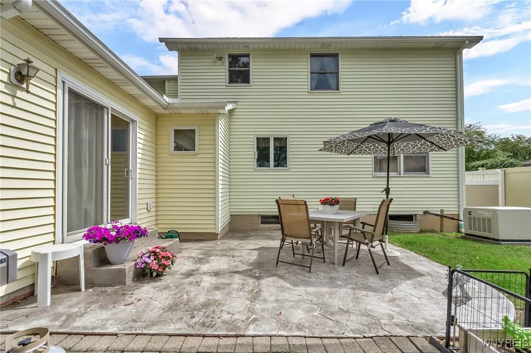 270 Selkirk Drive, North Tonawanda, New York 14120, North Tonawanda, New York 14120, 4 Bedrooms Bedrooms, 10 Rooms Rooms,1 BathroomBathrooms,Residential,Closed,270 Selkirk Drive, North Tonawanda, New York 14120,0,B1635289