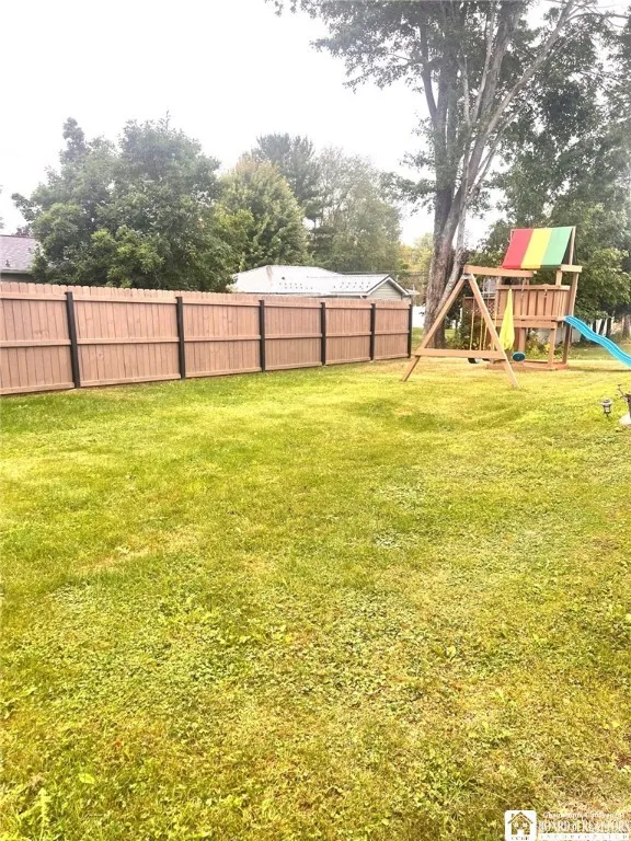 239 Connecticut Avenue, Jamestown, New York 14701, Jamestown, New York 14701, 2 Bedrooms Bedrooms, 5 Rooms Rooms,1 BathroomBathrooms,Residential,Closed,239 Connecticut Avenue, Jamestown, New York 14701,0,R1635308