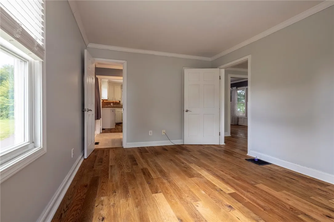 4 Merrick Avenue, Manchester, New York 14504, Manchester, New York 14504, 2 Bedrooms Bedrooms, 5 Rooms Rooms,1 BathroomBathrooms,Residential,Closed,4 Merrick Avenue, Manchester, New York 14504,0,R1631539