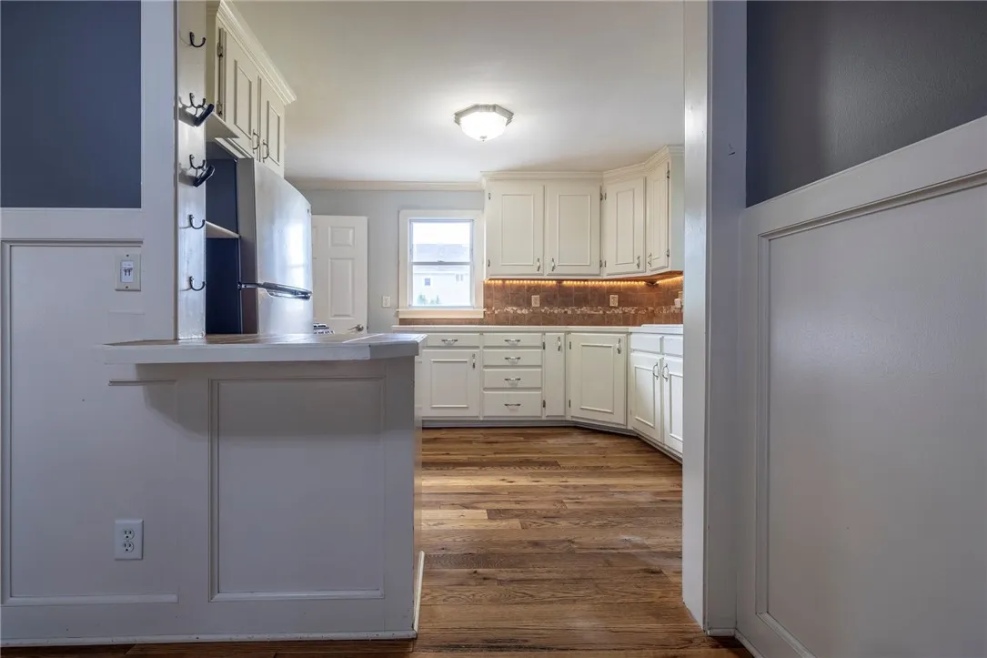 4 Merrick Avenue, Manchester, New York 14504, Manchester, New York 14504, 2 Bedrooms Bedrooms, 5 Rooms Rooms,1 BathroomBathrooms,Residential,Closed,4 Merrick Avenue, Manchester, New York 14504,0,R1631539