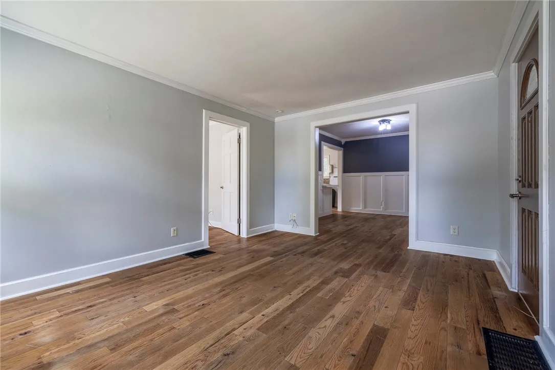 4 Merrick Avenue, Manchester, New York 14504, Manchester, New York 14504, 2 Bedrooms Bedrooms, 5 Rooms Rooms,1 BathroomBathrooms,Residential,Closed,4 Merrick Avenue, Manchester, New York 14504,0,R1631539