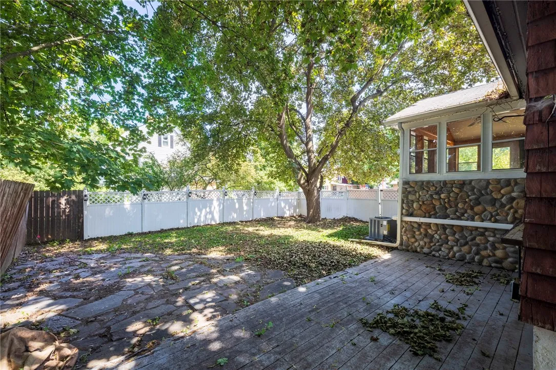4 Merrick Avenue, Manchester, New York 14504, Manchester, New York 14504, 2 Bedrooms Bedrooms, 5 Rooms Rooms,1 BathroomBathrooms,Residential,Closed,4 Merrick Avenue, Manchester, New York 14504,0,R1631539