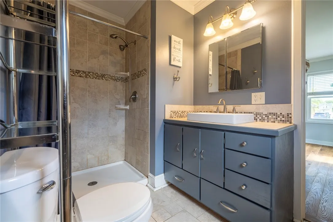 4 Merrick Avenue, Manchester, New York 14504, Manchester, New York 14504, 2 Bedrooms Bedrooms, 5 Rooms Rooms,1 BathroomBathrooms,Residential,Closed,4 Merrick Avenue, Manchester, New York 14504,0,R1631539